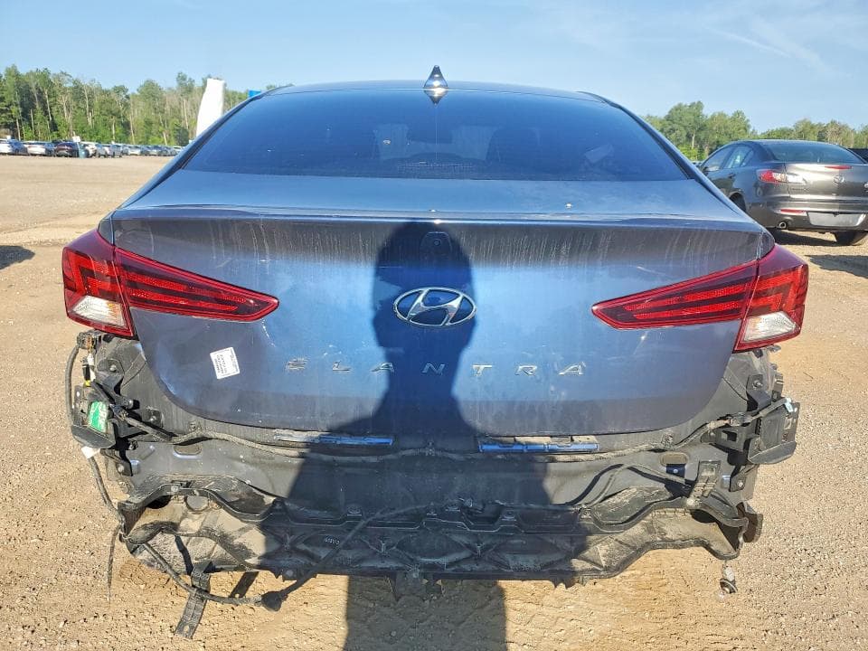 2019 HYUNDAI ELANTRA SE 6