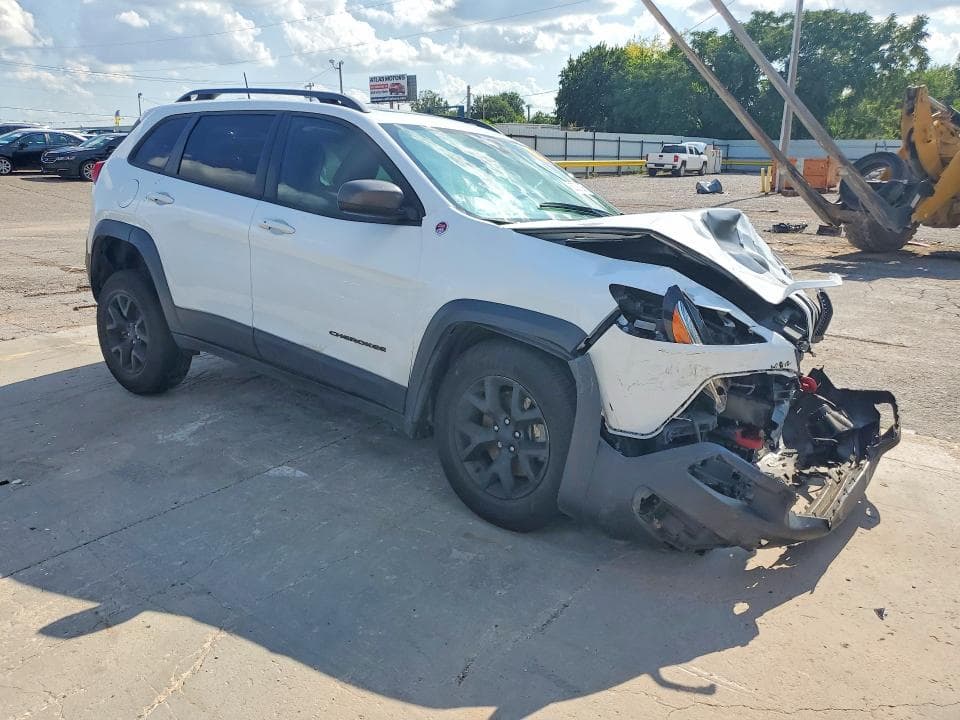 2017 JEEP CHEROKEE TRAILHAWK 4