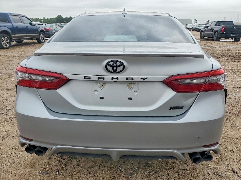 2022 TOYOTA CAMRY XSE 6