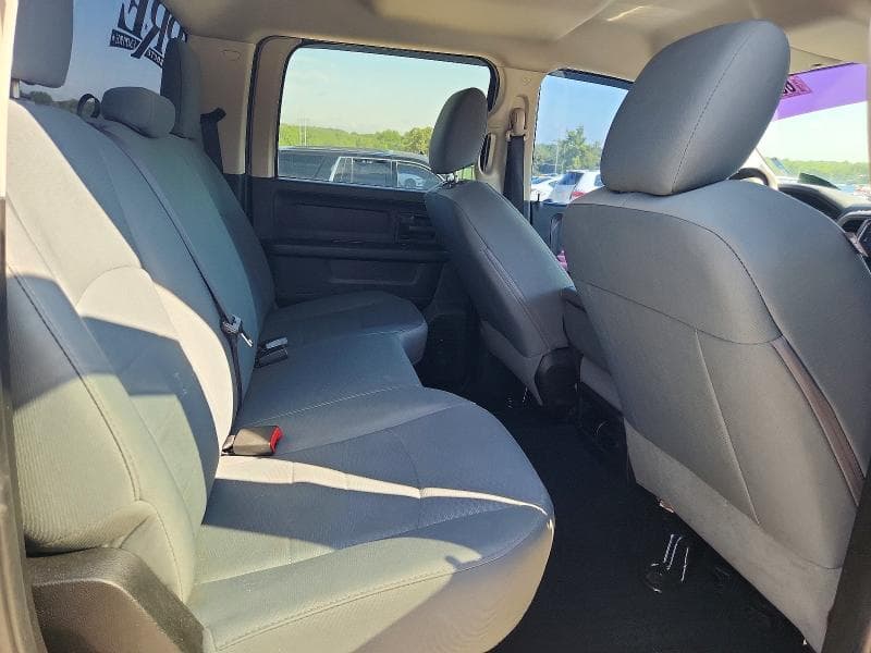 2016 RAM 1500 ST 10