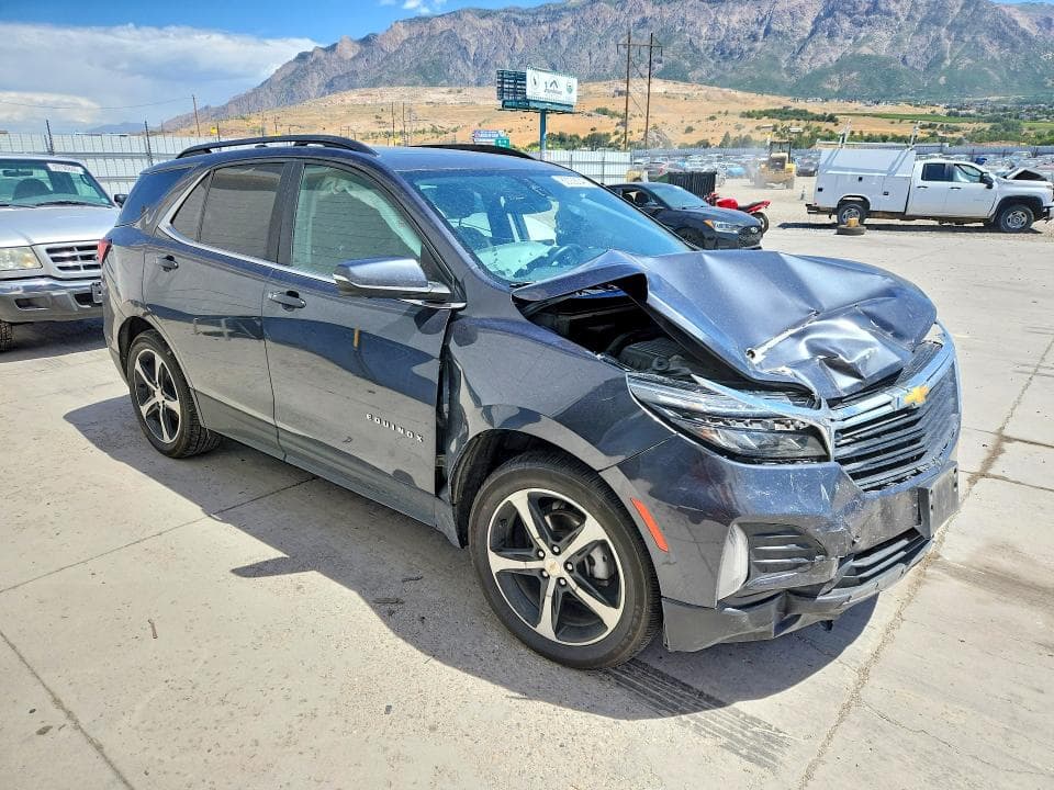 2022 CHEVROLET EQUINOX LT LT 4