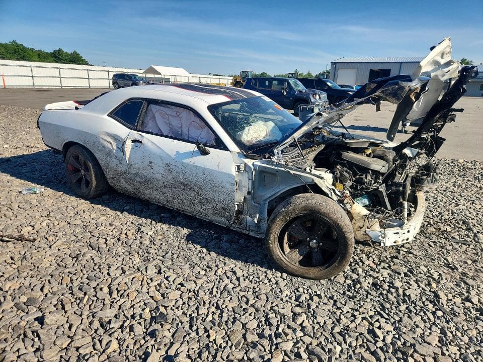 2018 DODGE CHALLENGER SXT 4