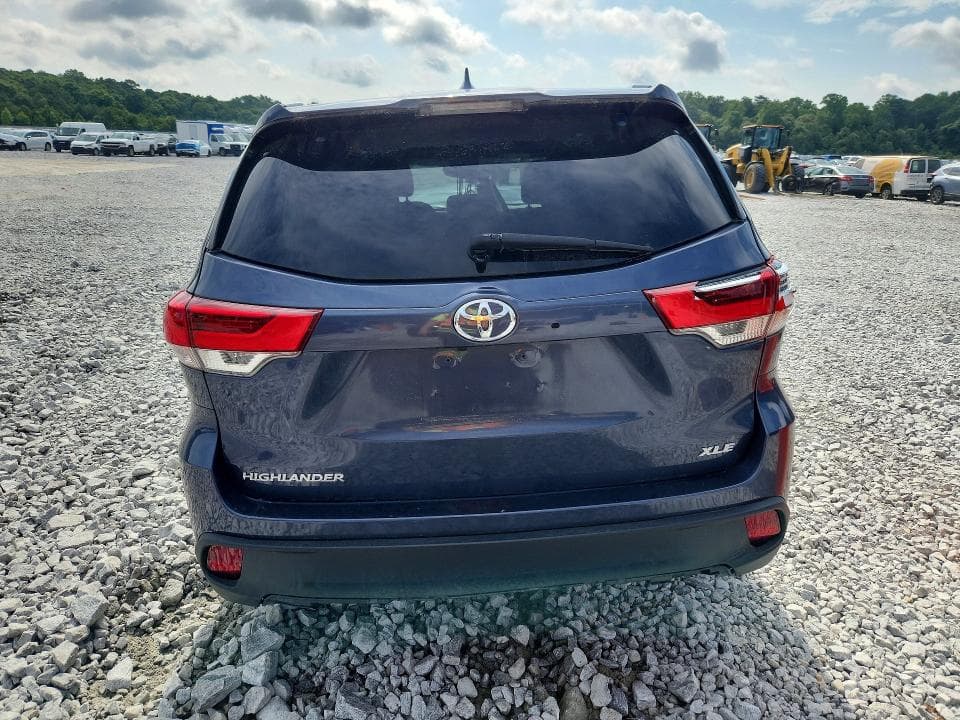 2019 TOYOTA HIGHLANDER XLE 6