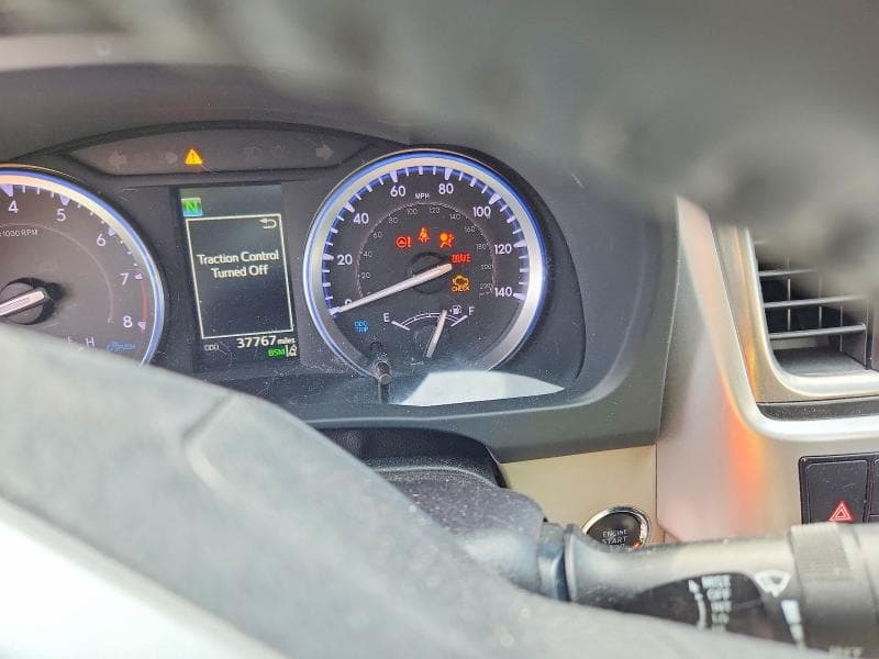 2019 TOYOTA HIGHLANDER XLE 9