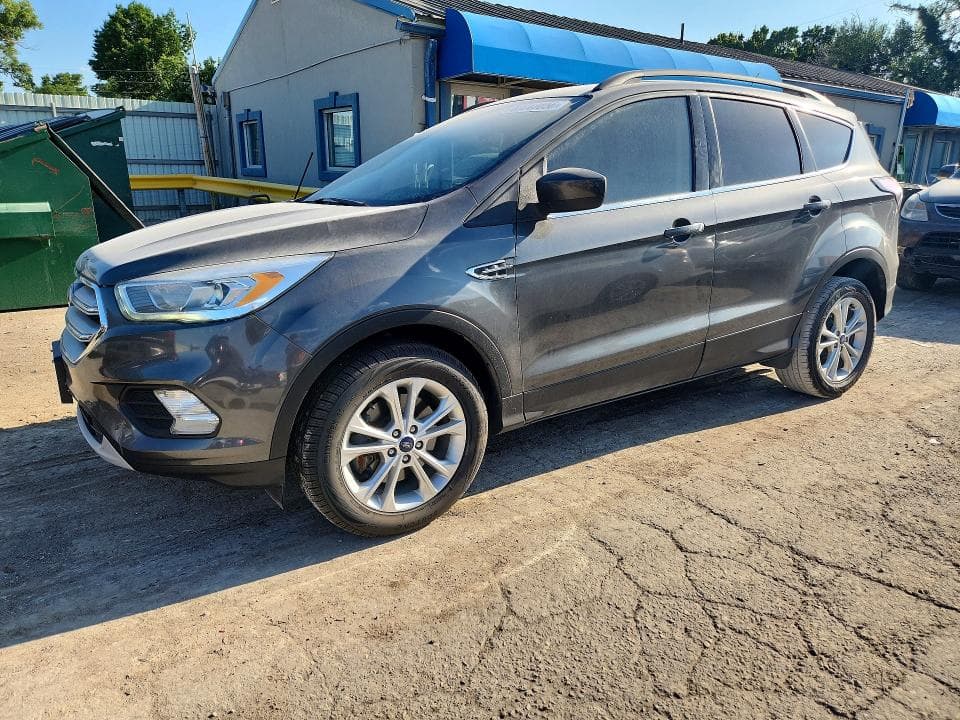 2017 FORD ESCAPE SE SE - 1