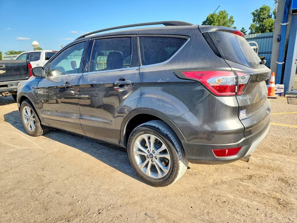 2017 FORD ESCAPE SE SE 2