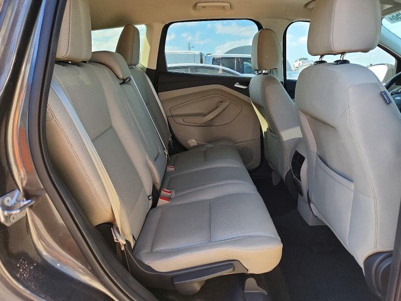 2017 FORD ESCAPE SE SE 11