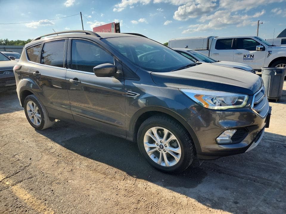 2017 FORD ESCAPE SE SE 4