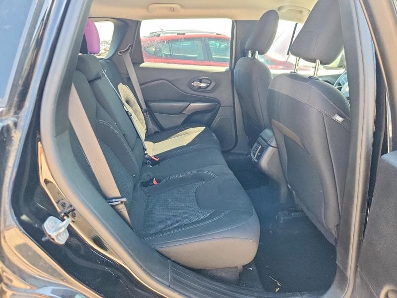 2019 JEEP CHEROKEE LATITUDE 10