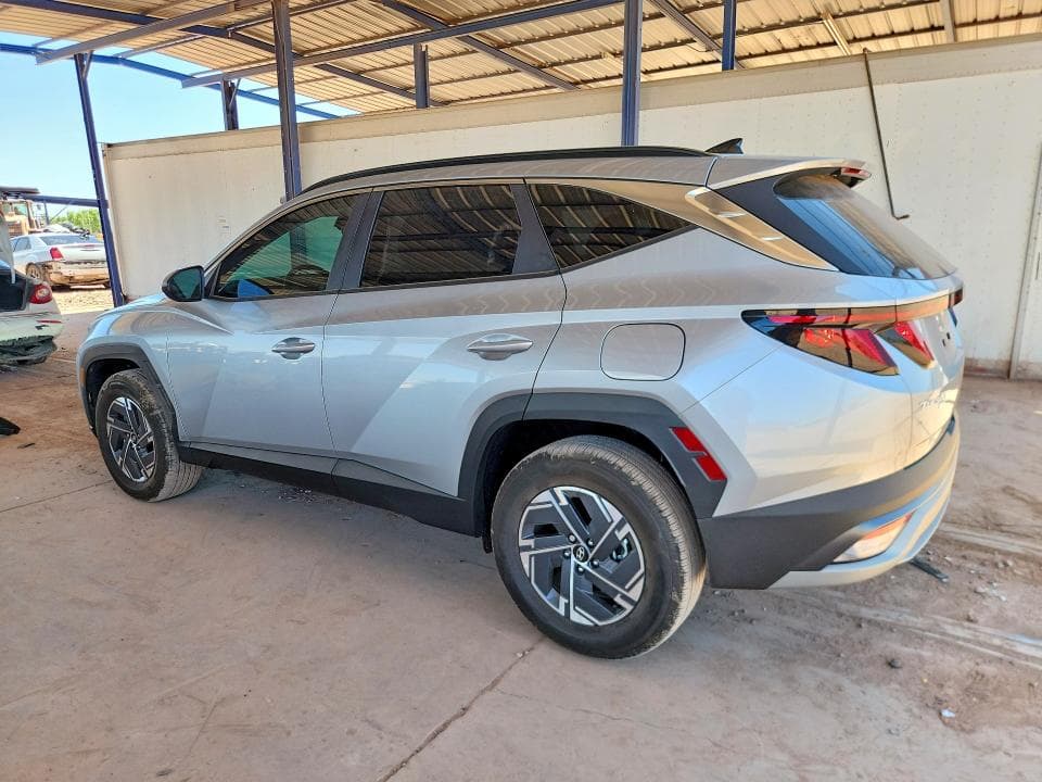2025 HYUNDAI TUCSON BLUE 2