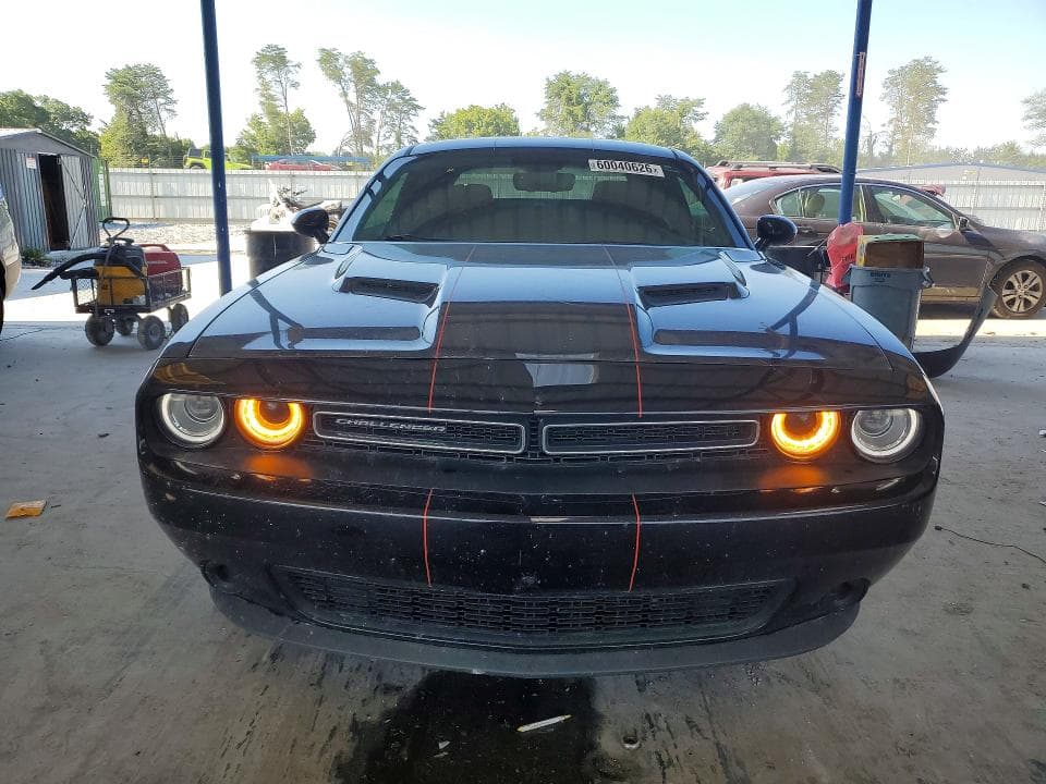 2016 DODGE CHALLENGER SXT 5