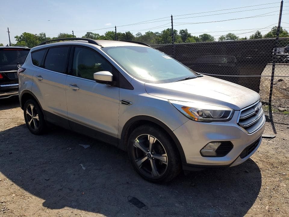 2018 FORD ESCAPE SEL 4
