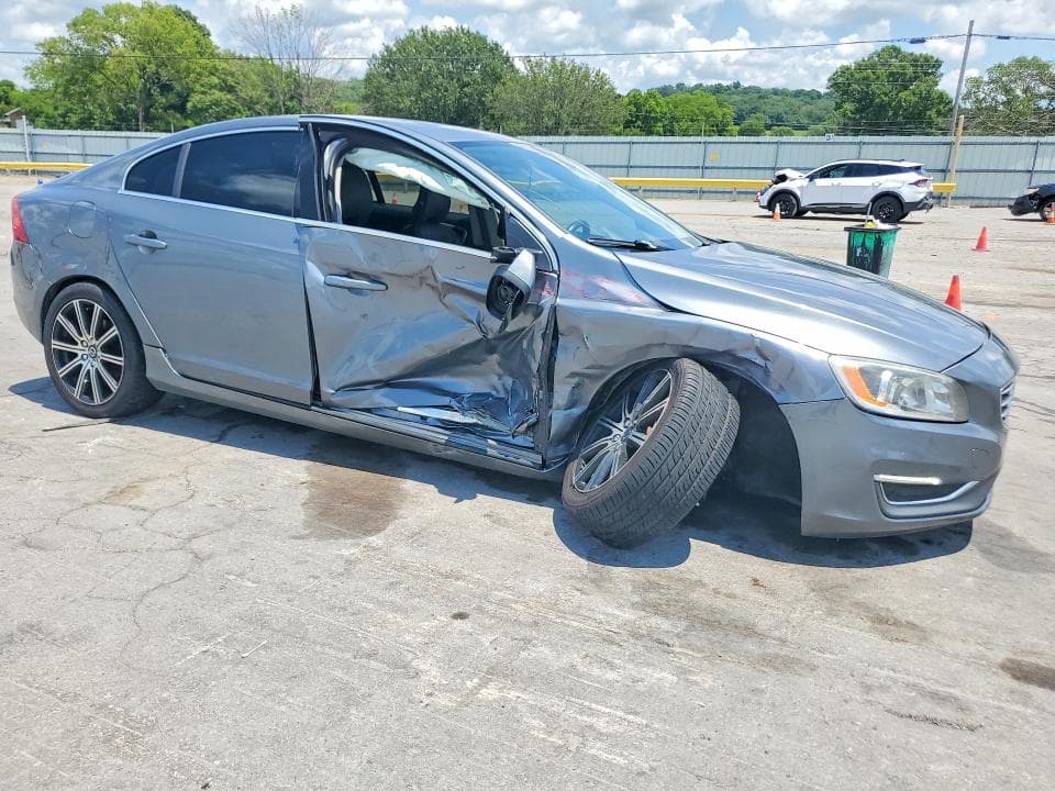 2017 VOLVO S60 PREMIER 4