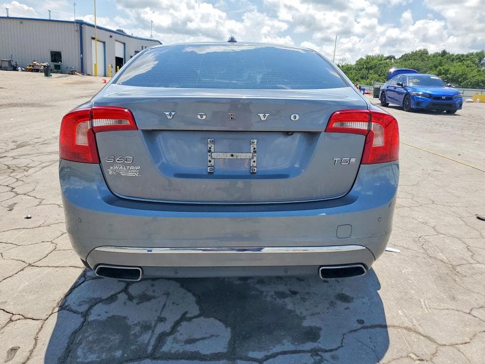 2017 VOLVO S60 PREMIER 6