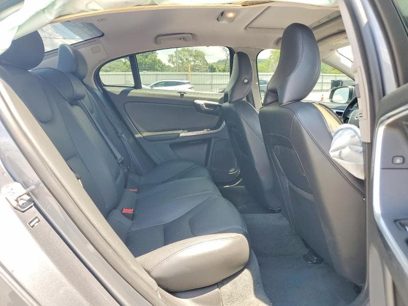 2017 VOLVO S60 PREMIER 10