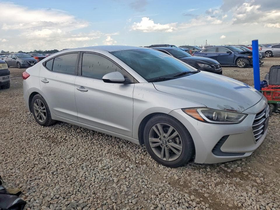 2018 HYUNDAI ELANTRA SEL SEL 4