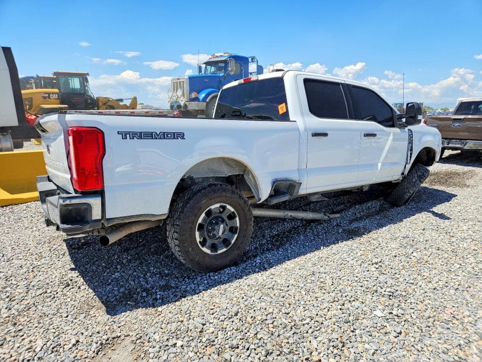 2025 FORD F350 SUPER DUTY 3