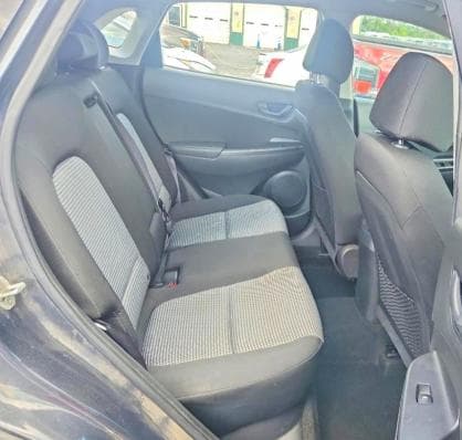 2019 HYUNDAI KONA SE SE 10