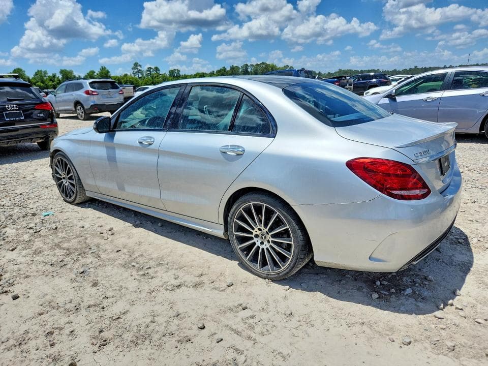 2018 MERCEDES-BENZ C 300 2