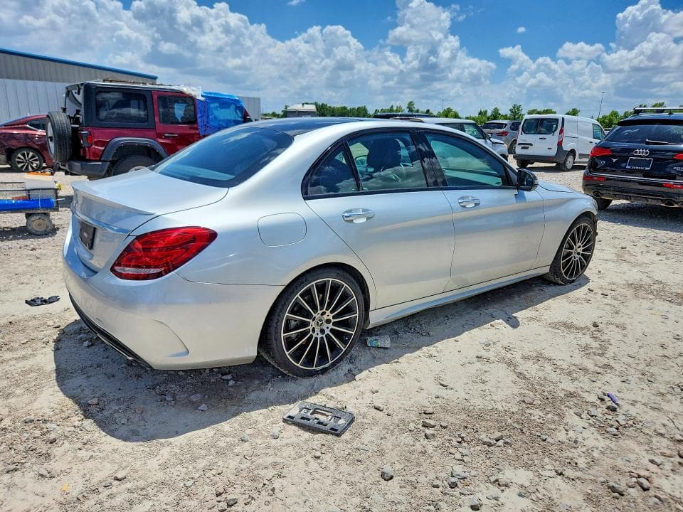 2018 MERCEDES-BENZ C 300 3