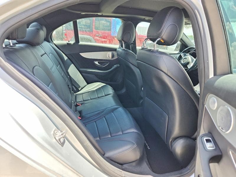 2018 MERCEDES-BENZ C 300 10