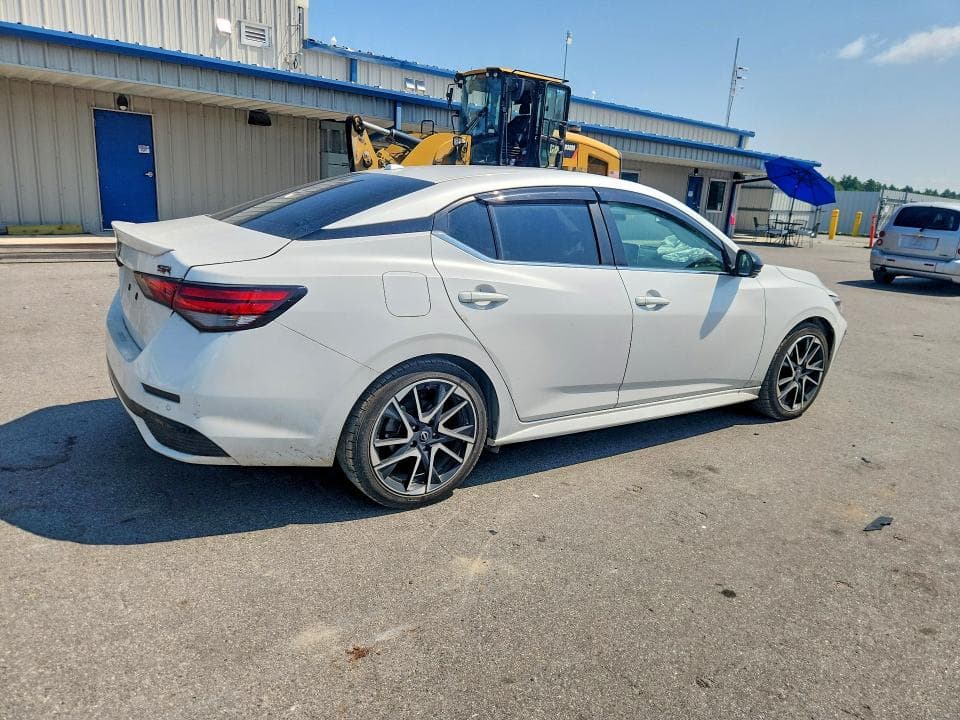2024 NISSAN SENTRA SR 3