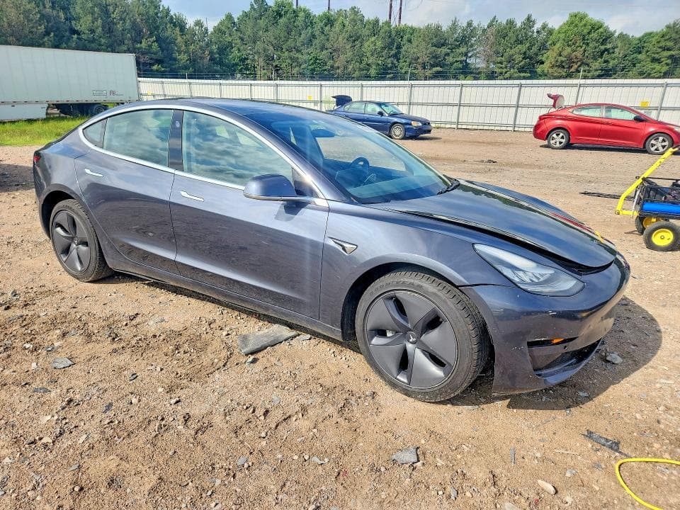 2020 TESLA MODEL3 4