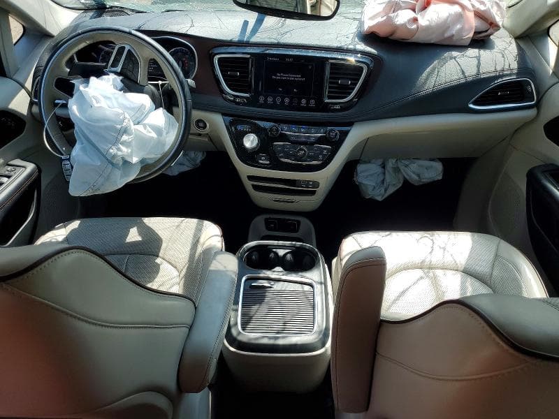 2020 CHRYSLER PACIFICA LIMITED 8