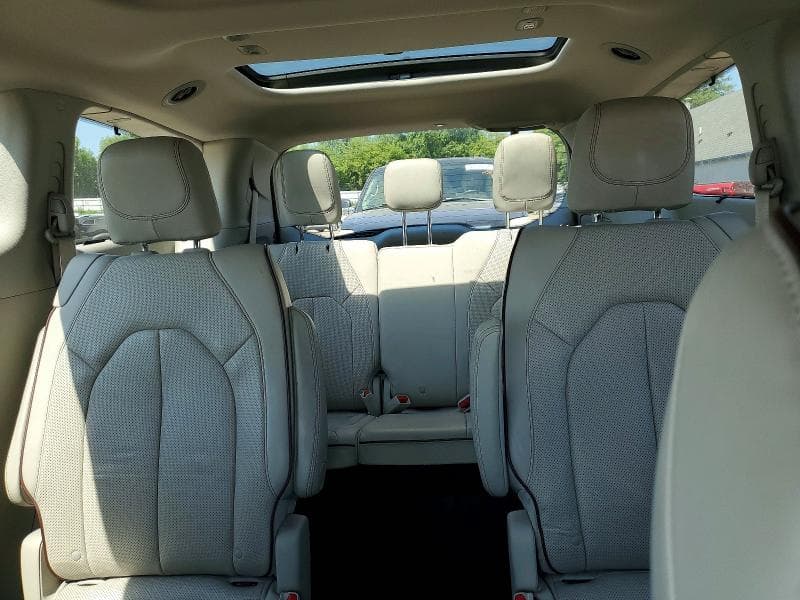 2020 CHRYSLER PACIFICA LIMITED 10