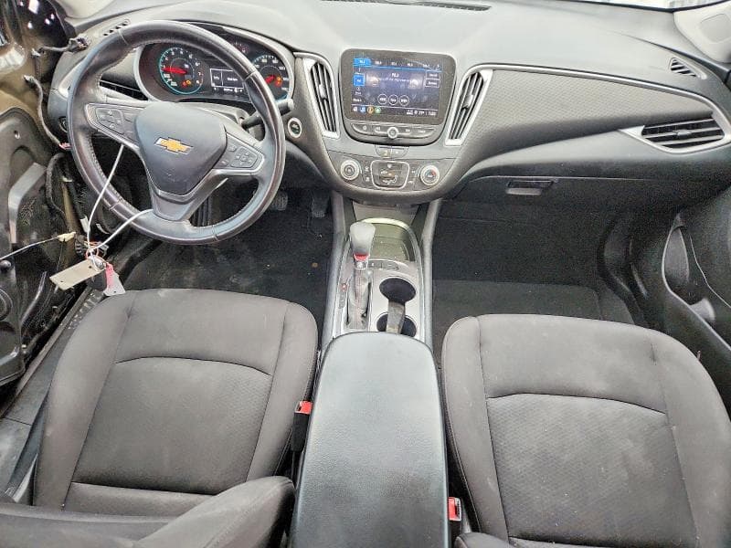 2021 CHEVROLET MALIBU RS 8
