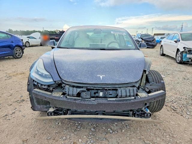 2018 TESLA MODEL 3 5