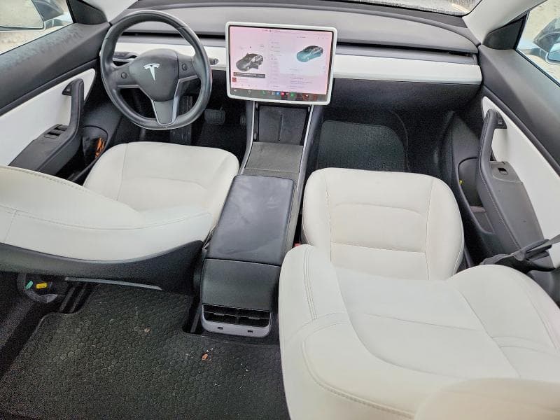 2018 TESLA MODEL 3 8