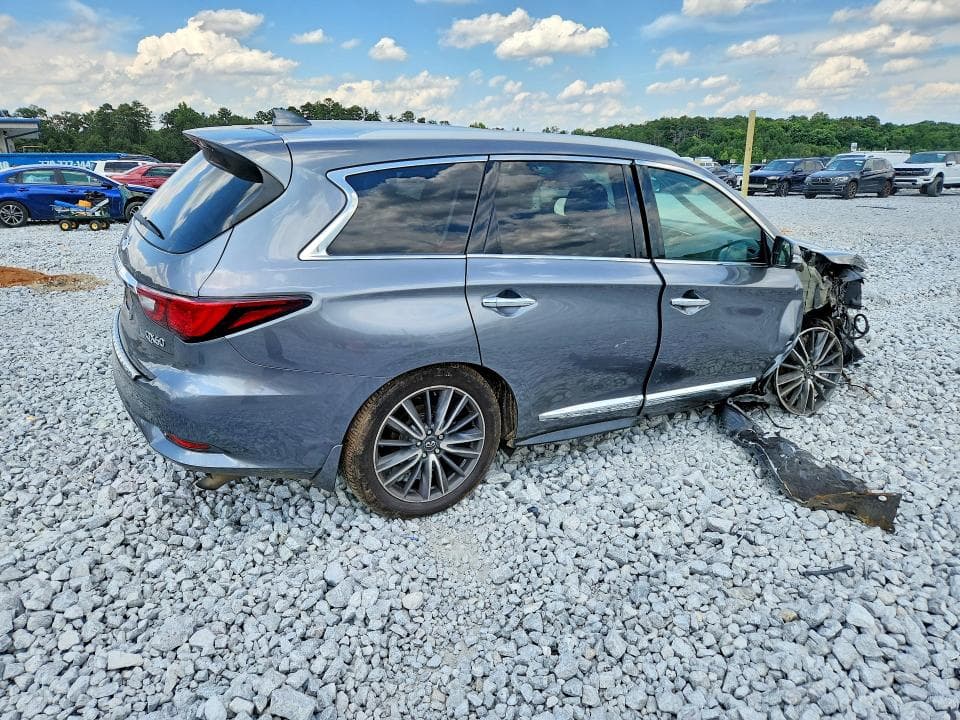 2019 INFINITI QX60 LUXE 3
