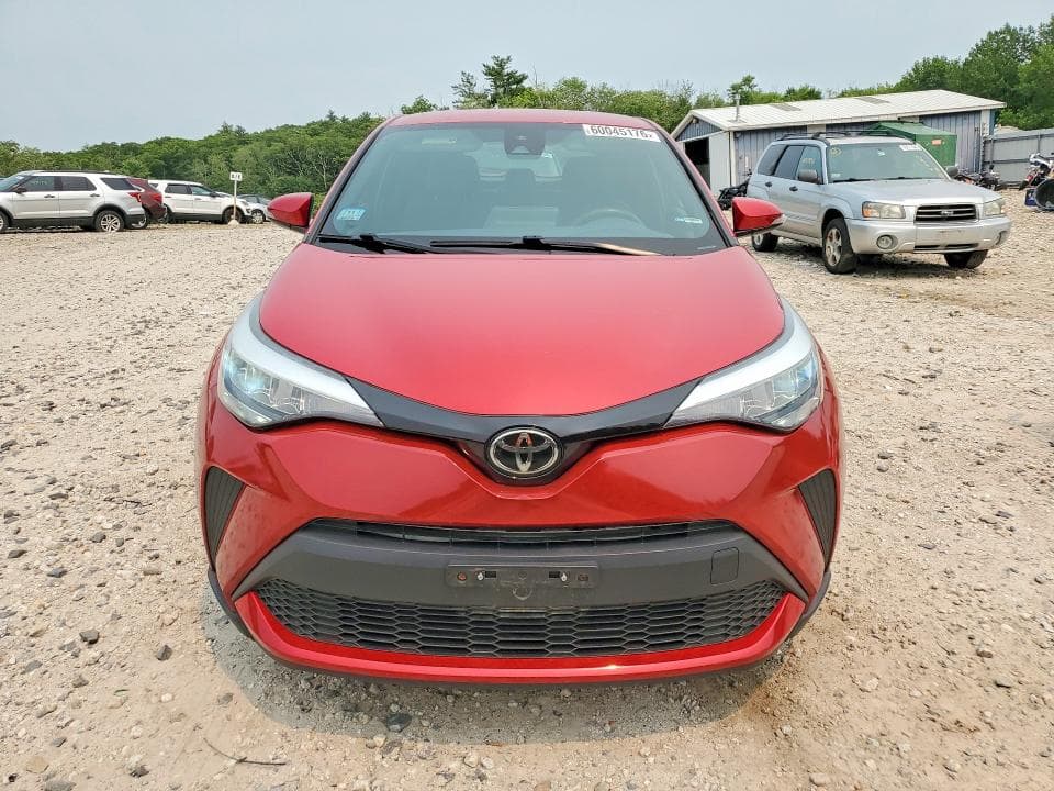 2021 TOYOTA C-HR XLE 5