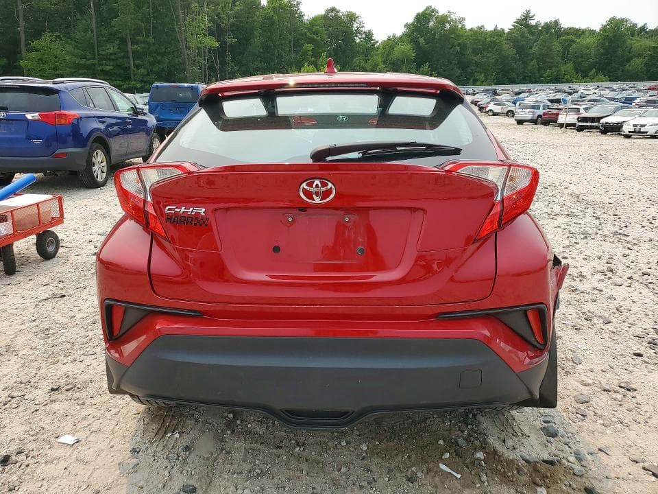 2021 TOYOTA C-HR XLE 6