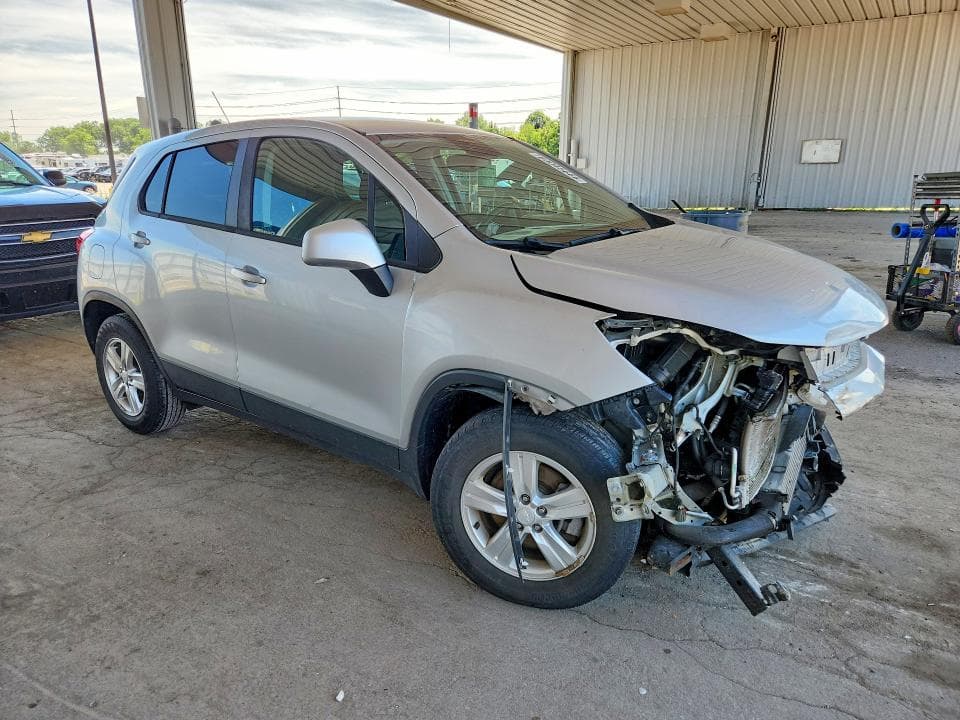 2019 CHEVROLET TRAX LS 4