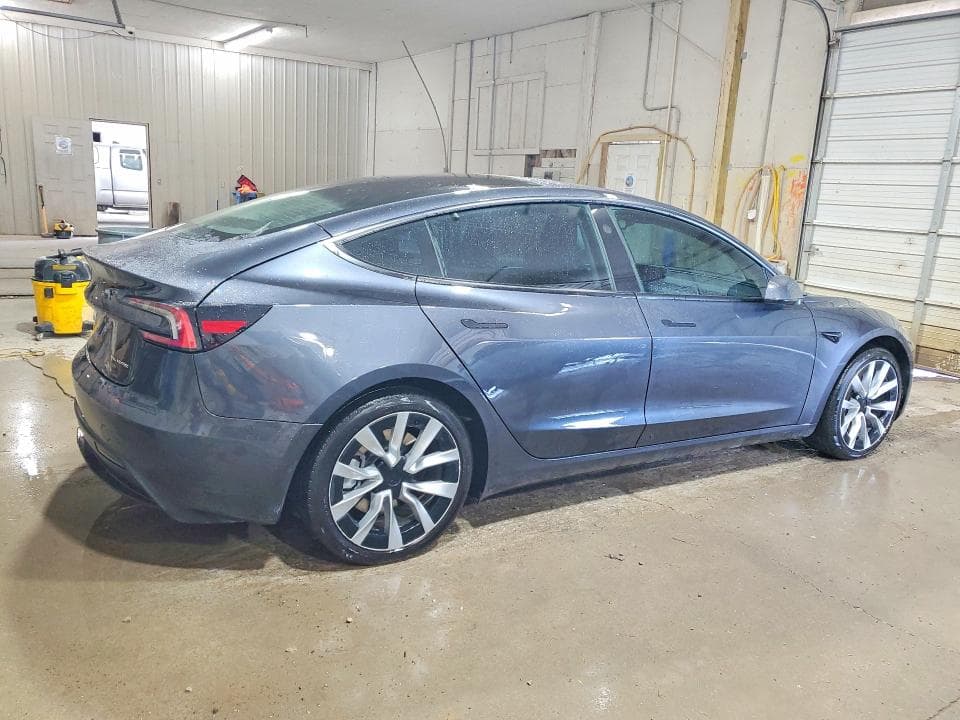 2024 TESLA MODEL 3 3