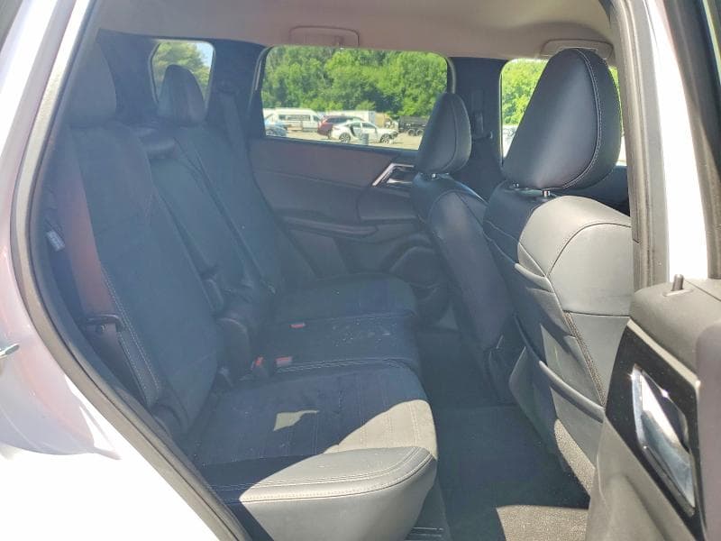 2024 MITSUBISHI OUTLANDER SE 11
