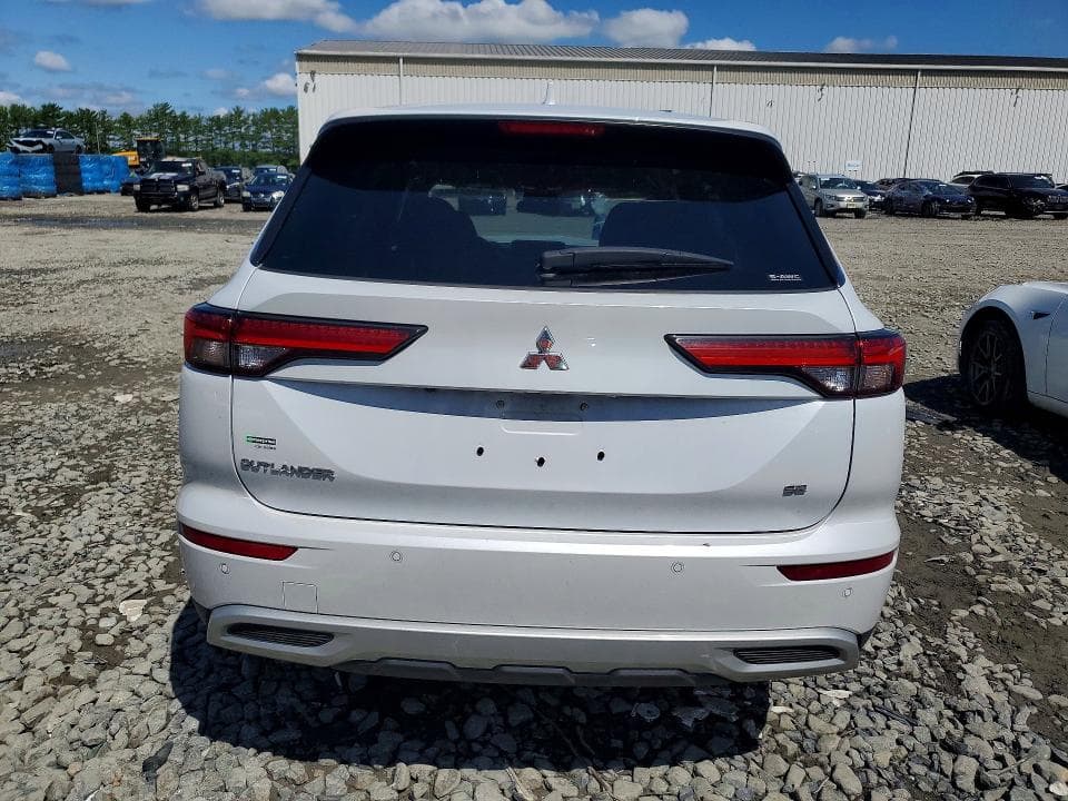 2024 MITSUBISHI OUTLANDER SE 6