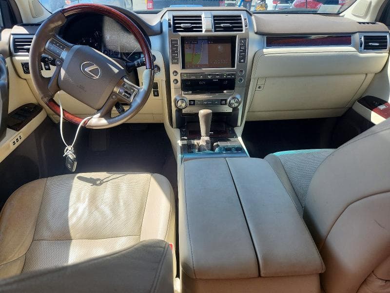 2017 LEXUS GX 460 8