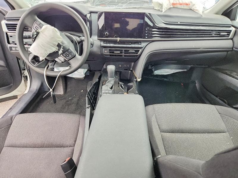 2025 TOYOTA CAMRY LE 8