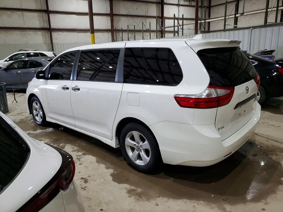 2019 TOYOTA SIENNA L 7-PASSENGER 2