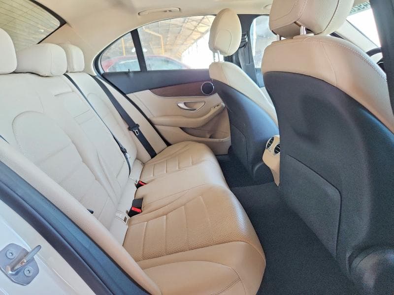 2019 MERCEDES-BENZ C 300 300 10