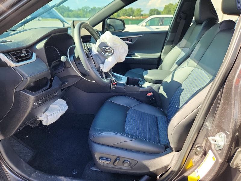 2024 TOYOTA RAV4 XSE 7
