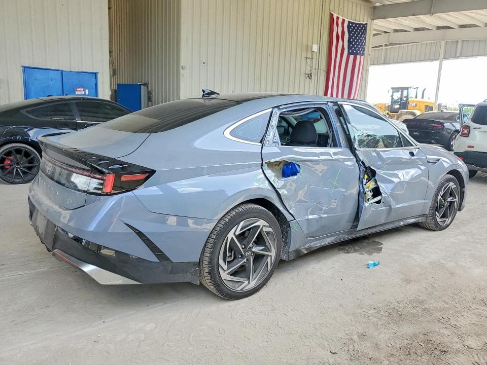 2025 HYUNDAI SONATA SEL 3