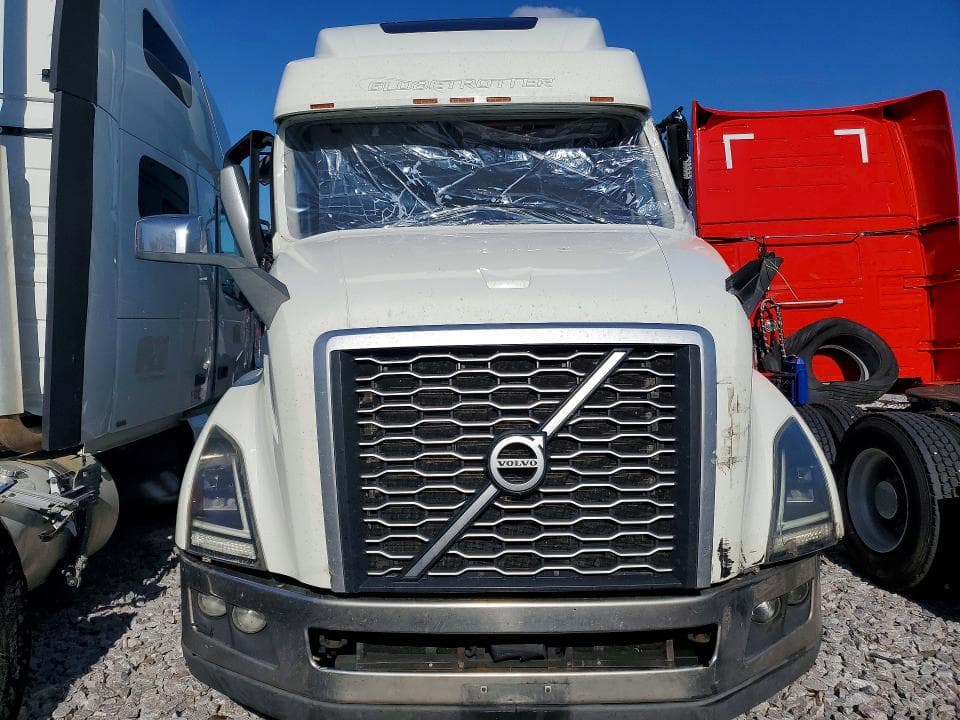 2019 VOLVO VNL SEMI TRUCK 5