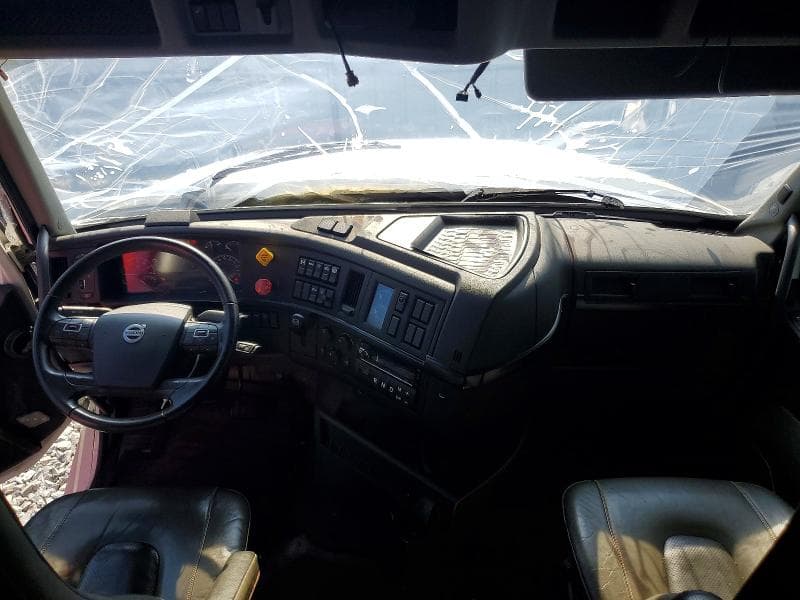 2019 VOLVO VNL SEMI TRUCK 8