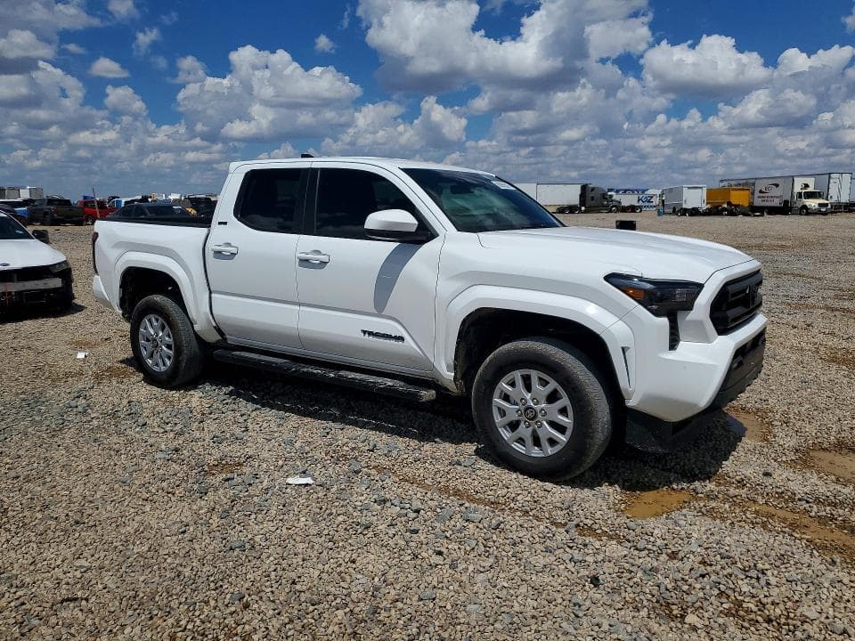 2025 TOYOTA TACOMA SR5 4