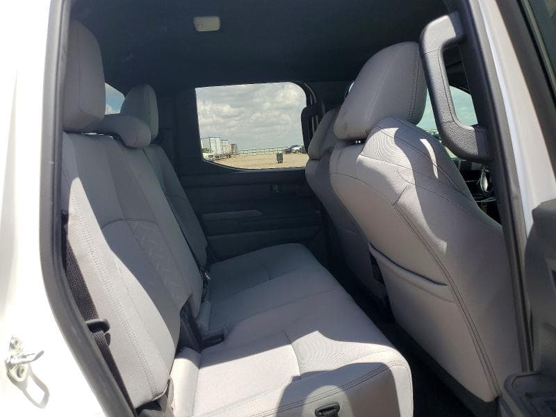 2025 TOYOTA TACOMA SR5 10
