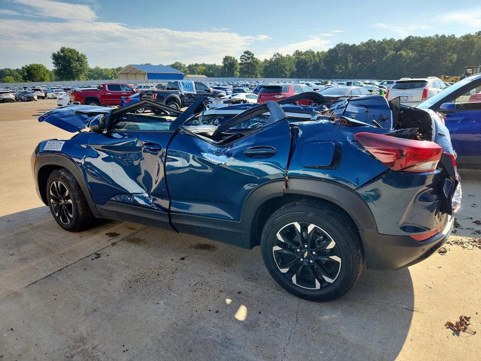 2021 CHEVROLET TRAILBLAZER LT 2